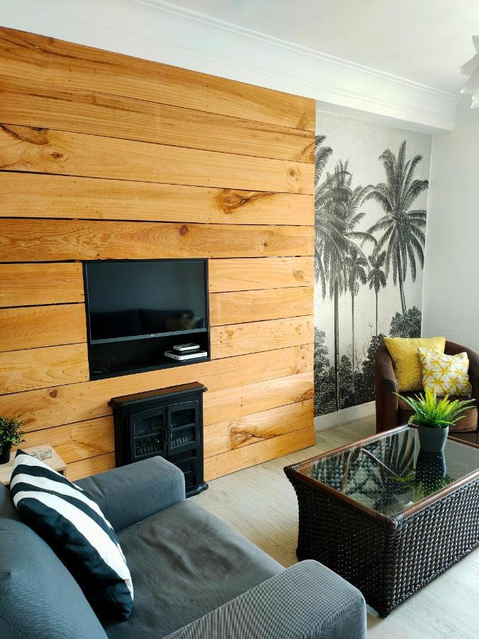 New! Beautiful City Apartment Santander Bagian luar foto