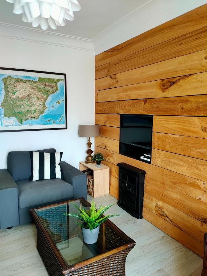 New! Beautiful City Apartment Santander Bagian luar foto