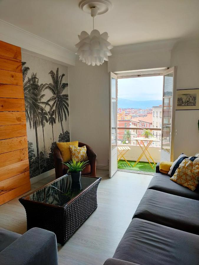 New! Beautiful City Apartment Santander Bagian luar foto